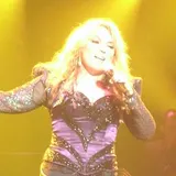 Ednita Nazario