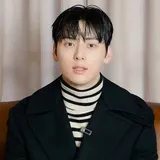 Hwang Min-hyun